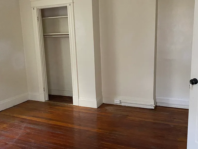 2333 Victor St — Photo 23