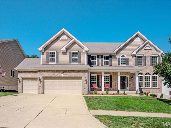 1420 Heritage Valley Dr, High Ridge, MO 63049