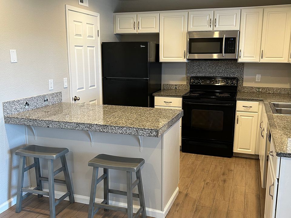 1st image of 6565 N 19th Ave APT 41