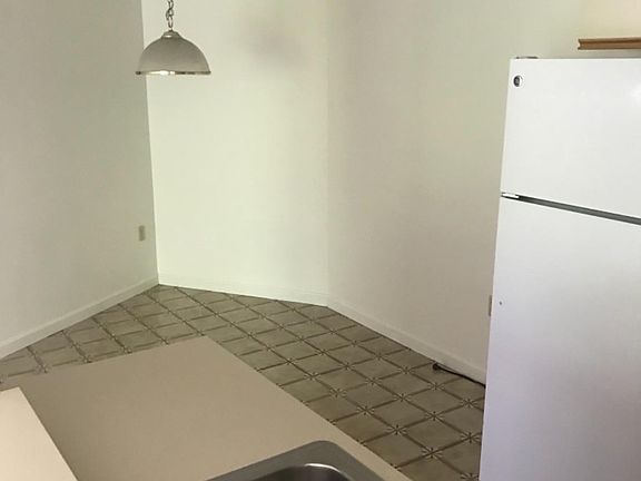 5th image of 410 Washington St #54