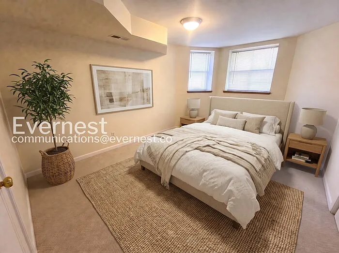 3822 N Kenmore Ave #1 — Photo 3