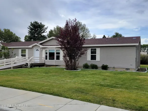 212 N Madison Ave, Pinedale, WY 82941