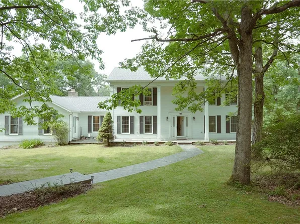 99 Estates Dr, Elmira, NY 14903