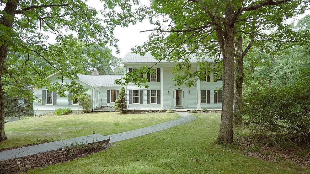 99 Estates Dr photo 1