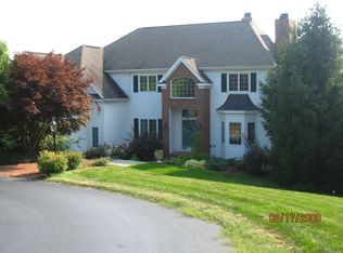 23 Indian Pipe Dr, Wynantskill, NY 12198