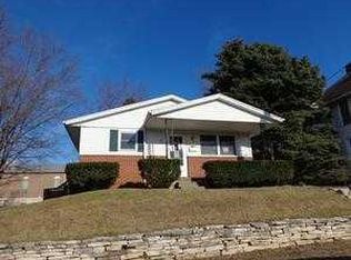 33 N Avenue B, Canton, IL 61520