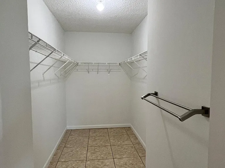351 Palm Way #204 — Photo 7