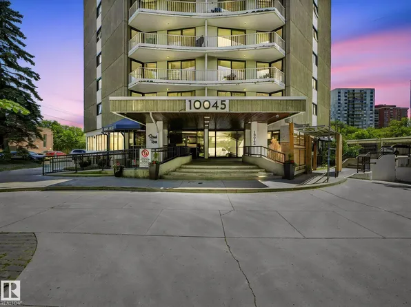 10045 117th St NW #1706, Edmonton, AB T5K 1W8