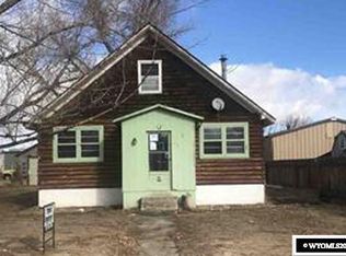 208 W Farm Ave, Saratoga, WY 82331