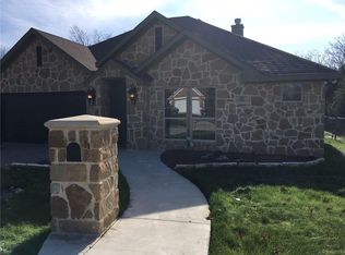 318 W 6th St, Lancaster, TX 75146
