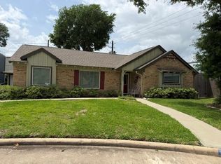 5031 Twin Candle Dr, Houston, TX 77018