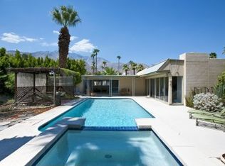 2102 N Milben Cir, Palm Springs, CA 92262