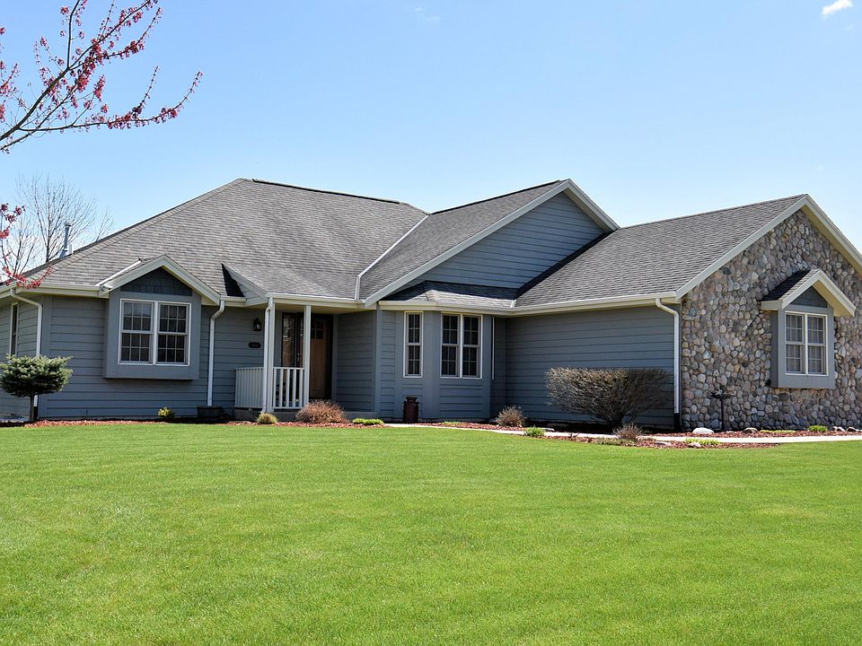 1st image of 1409 W Armann Way
