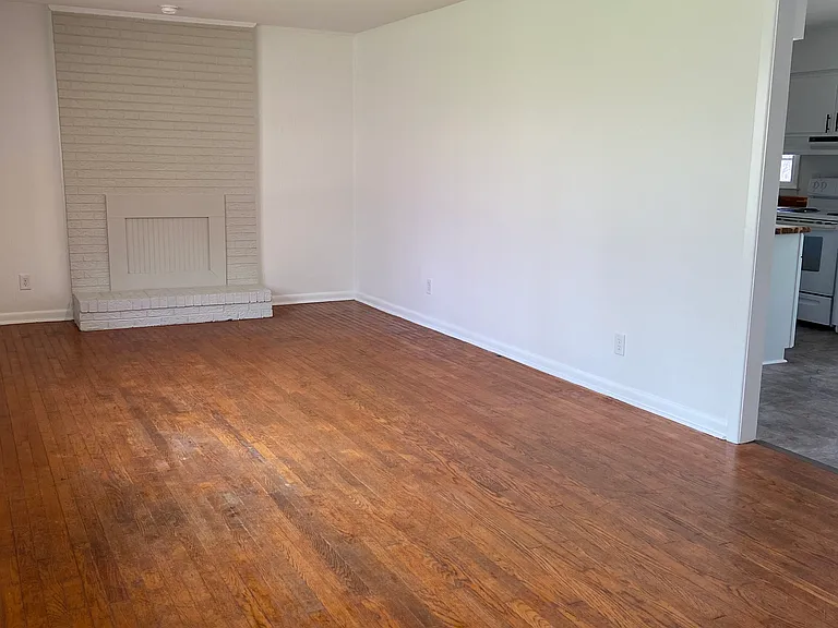 6343 Thom Rd — Photo 7