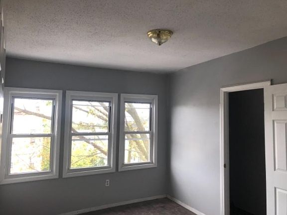 4th image of 21 Seymour Ave Fl 3