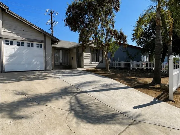 312 Redbud Pl, Perris, CA 92570