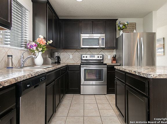 2nd image of 8906 Preserve Trl