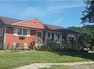 521 Ellen Ln, Runnemede, NJ 08078