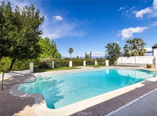 5628 El Canon Ave, Woodland Hills, CA 91367