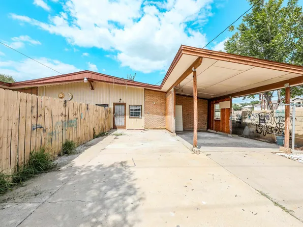 2716 E Price St, Laredo, TX 78043