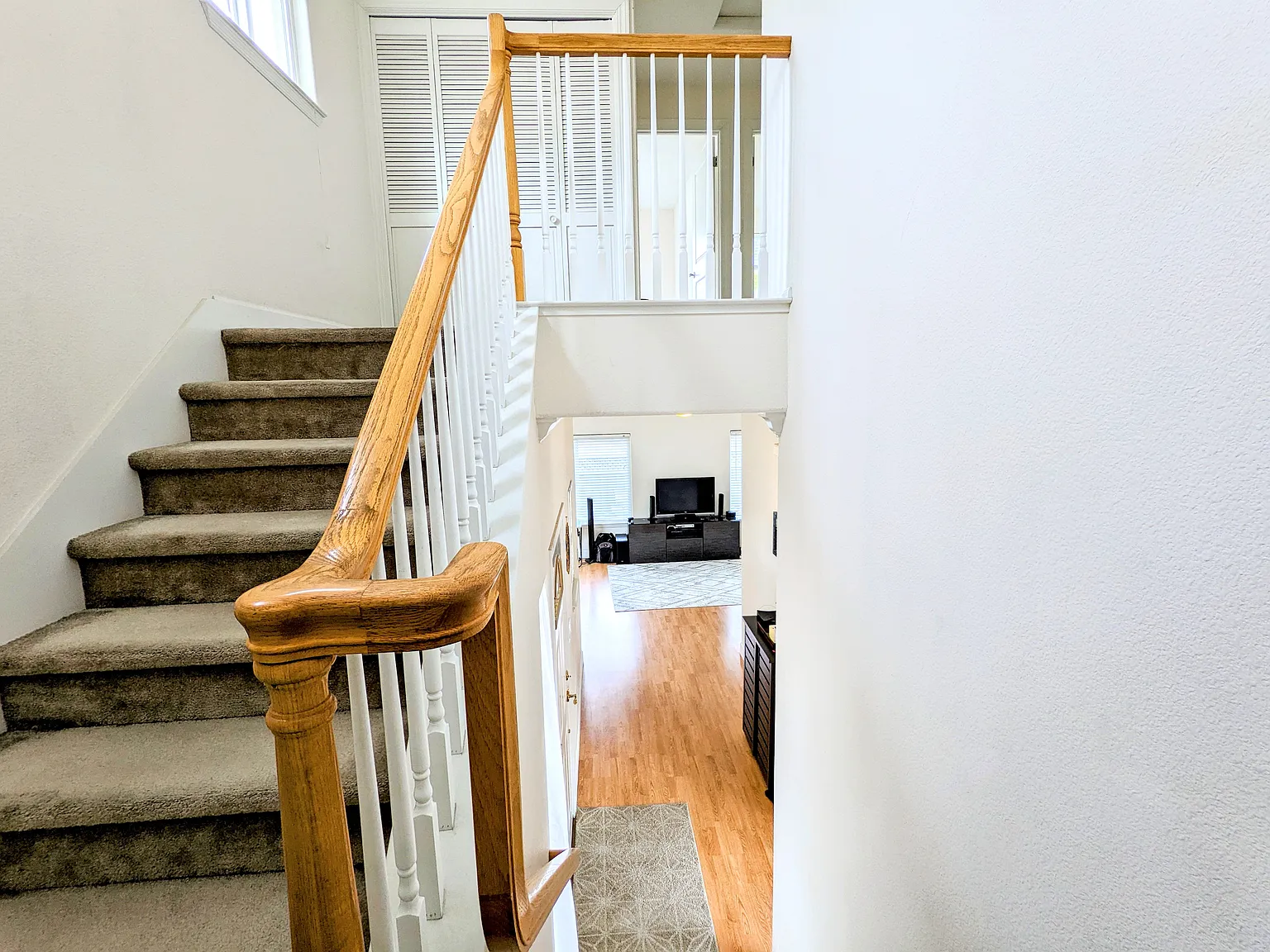 3 bed, 2.5 bath, 1749 sqft, $4,475 — Photo 2