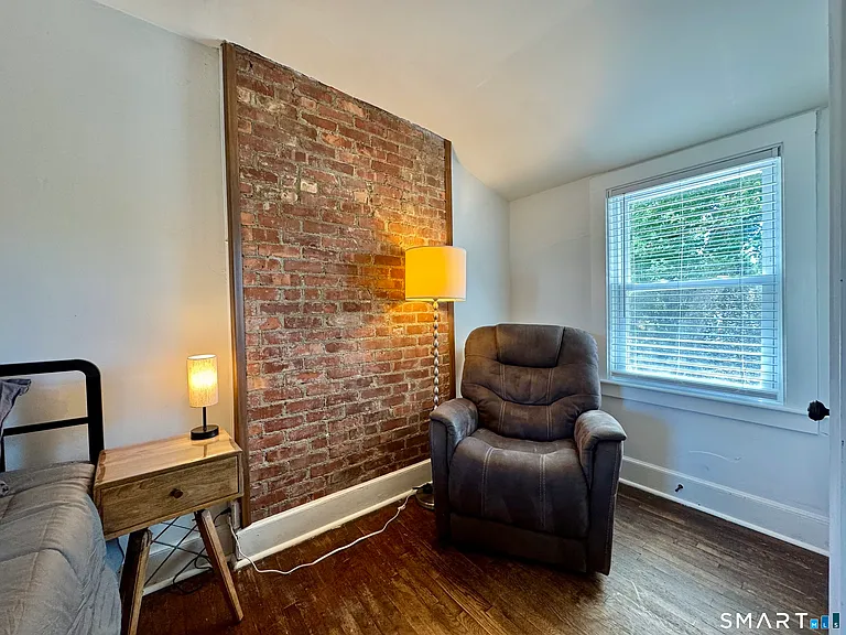 69 Morse Ave — Photo 25