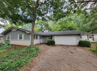 2447 S Wallis Smith Blvd, Springfield, MO 65804