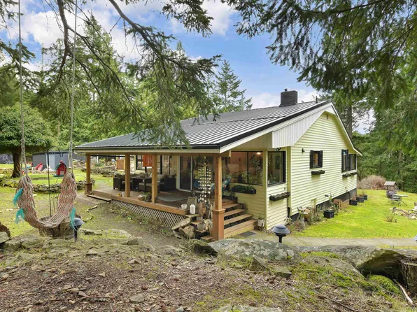 370 Campbell Bay Rd, Southern Gulf Islands, BC V0N 2J1
