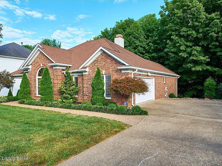 8419 Running Spring Dr — Photo 2
