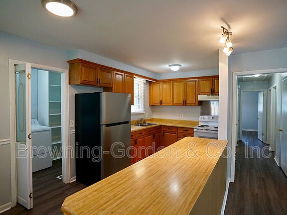 2nd image of 1409 Acklen Ave