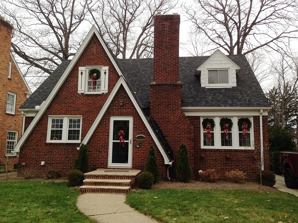 1st image of 20682 Morewood Pkwy
