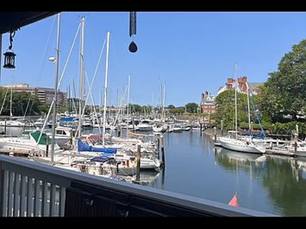 123 Harbor Dr APT 301, Stamford, CT 06902