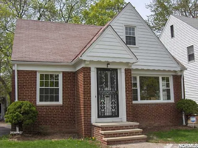 3702 Sudbury Rd photo 1