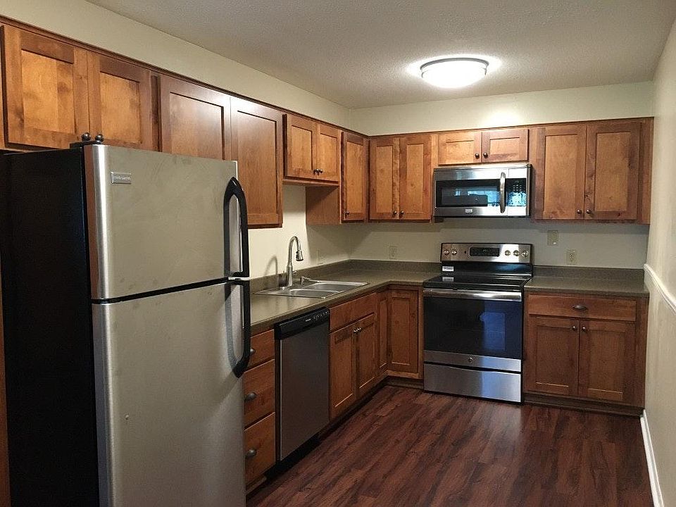 1st image of 2807 Pembroke Ln #B5