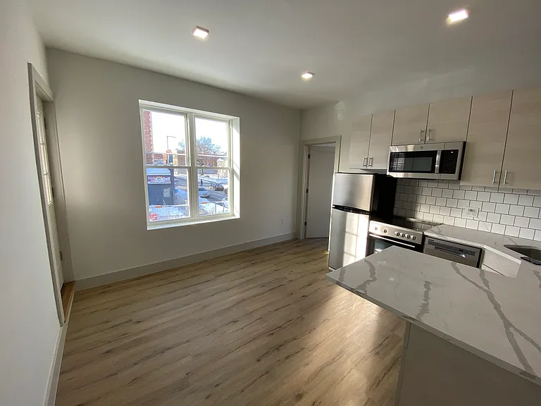 558 Main St #2A — Photo 7