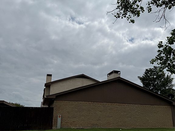 5th image of 1402 S Carrier Pkwy APT 110