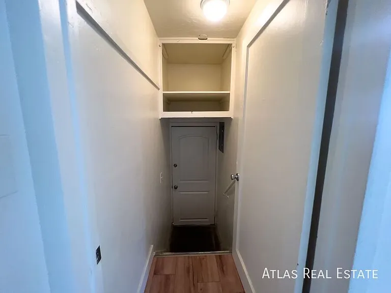 1457 Roberta St — Photo 5