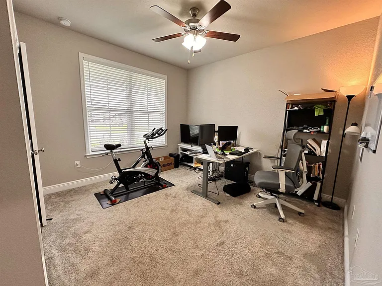 2346 Habersham Ln — Photo 16