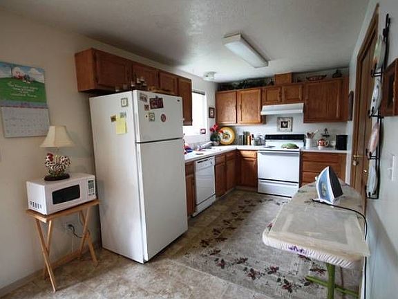 4th image of 344 S Latah St