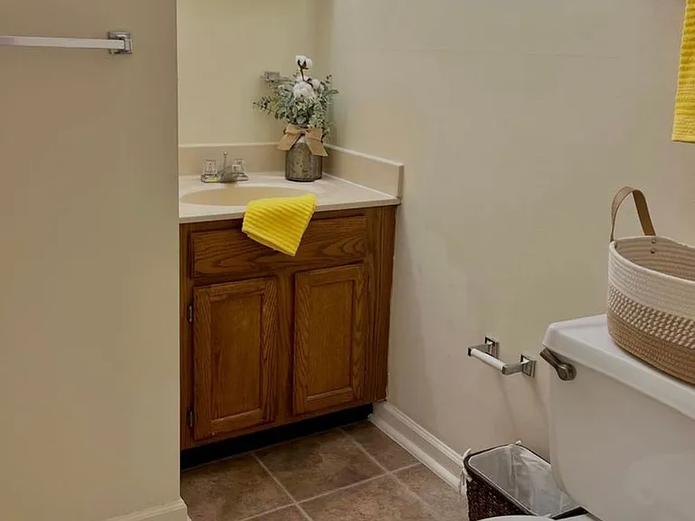 390 Gibson Ln — Photo 3