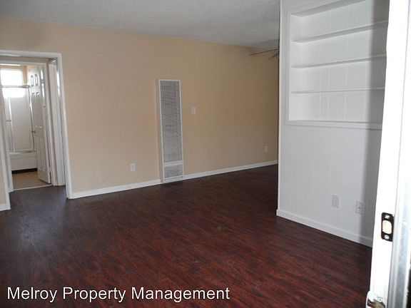 4th image of 4270 34th St APT 6