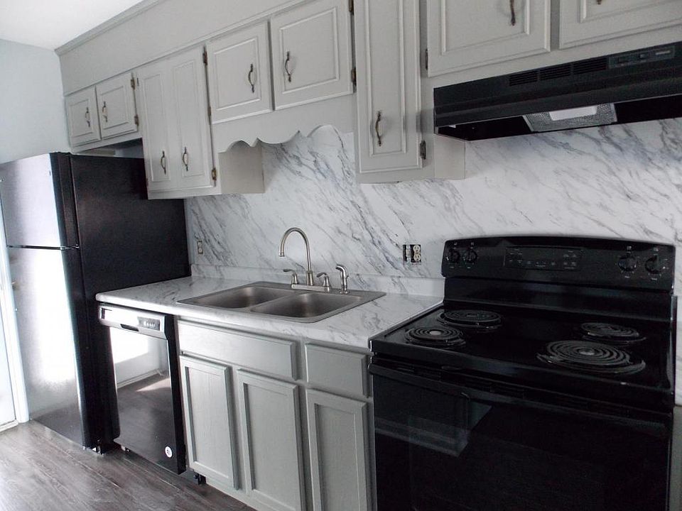 1st image of 230 Lanier Dr #47