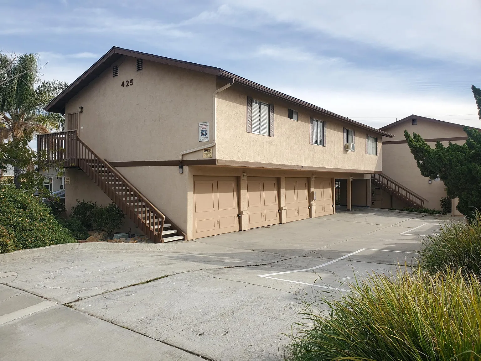 2 bed, 840 sqft, $2,100 — Photo 1