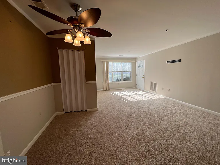 8720 Grasmere Ct #8720 — Photo 19