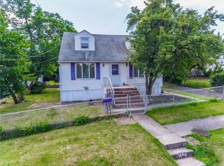 14 E 15th St, Linden, NJ 07036