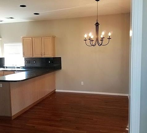 3rd image of 110 Castles Gate Dr
