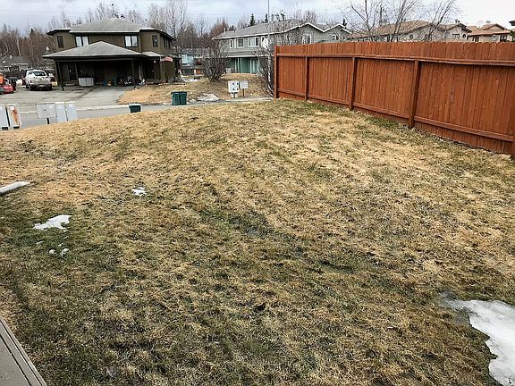 4th image of 7901 Mayfair Dr