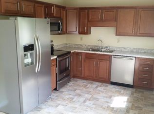 2625 Putnam Ave, Hurricane, WV 25526