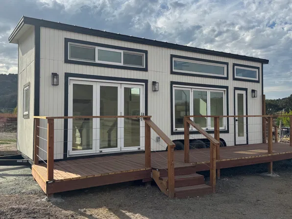902 Monterey Salinas Hwy #2, Salinas, CA 93908
