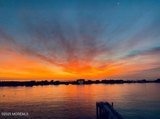 200 Portland Rd APT A-25, Highlands, NJ 07732